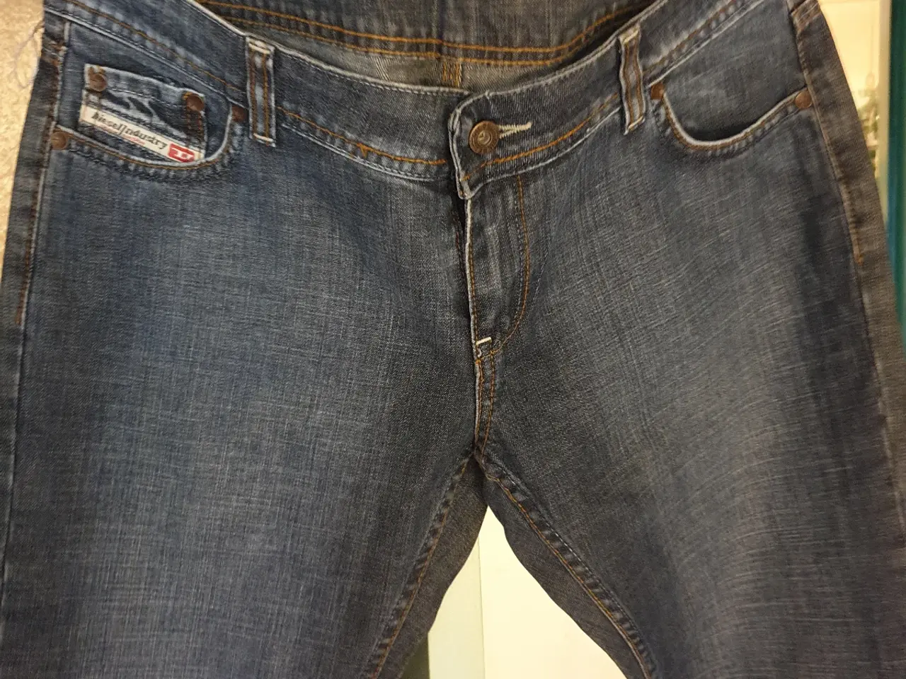 Billede 2 - Diesel jeans str 34