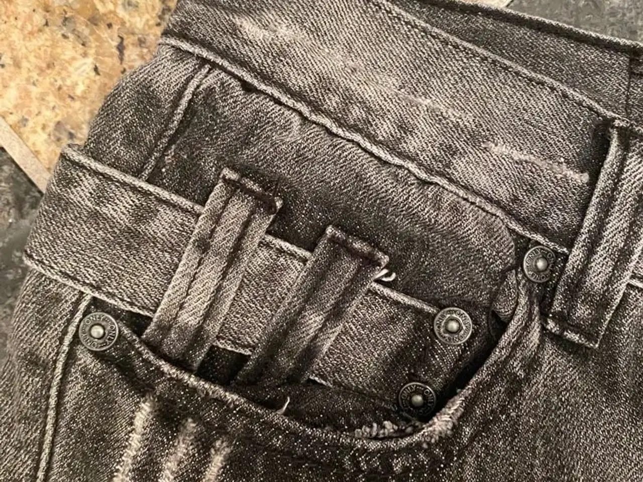 Billede 4 - Smarte Only shorts str 26