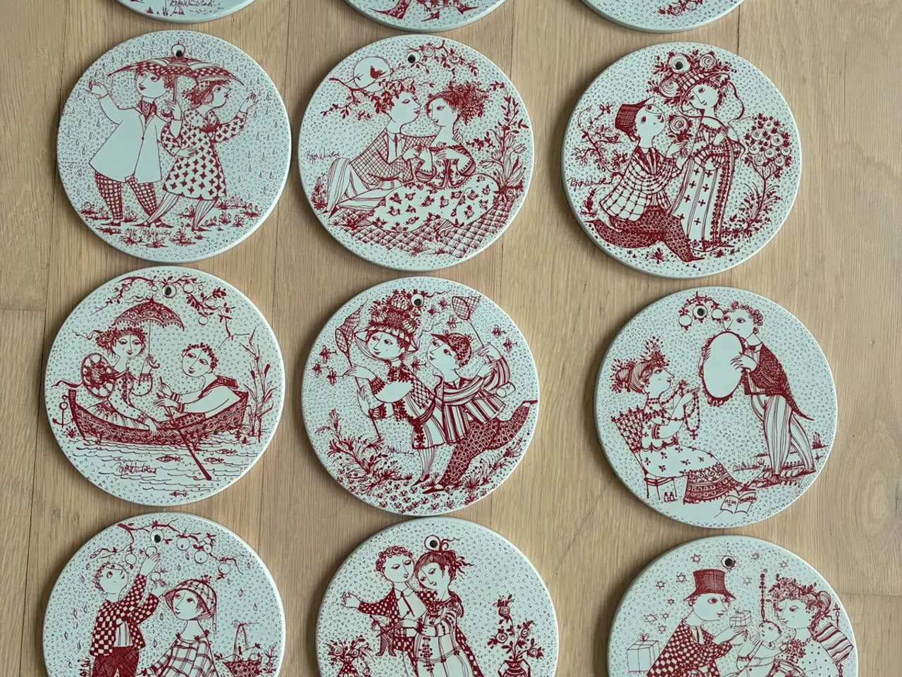 Billede 1 - 12 Bjørn Wiinblad platter