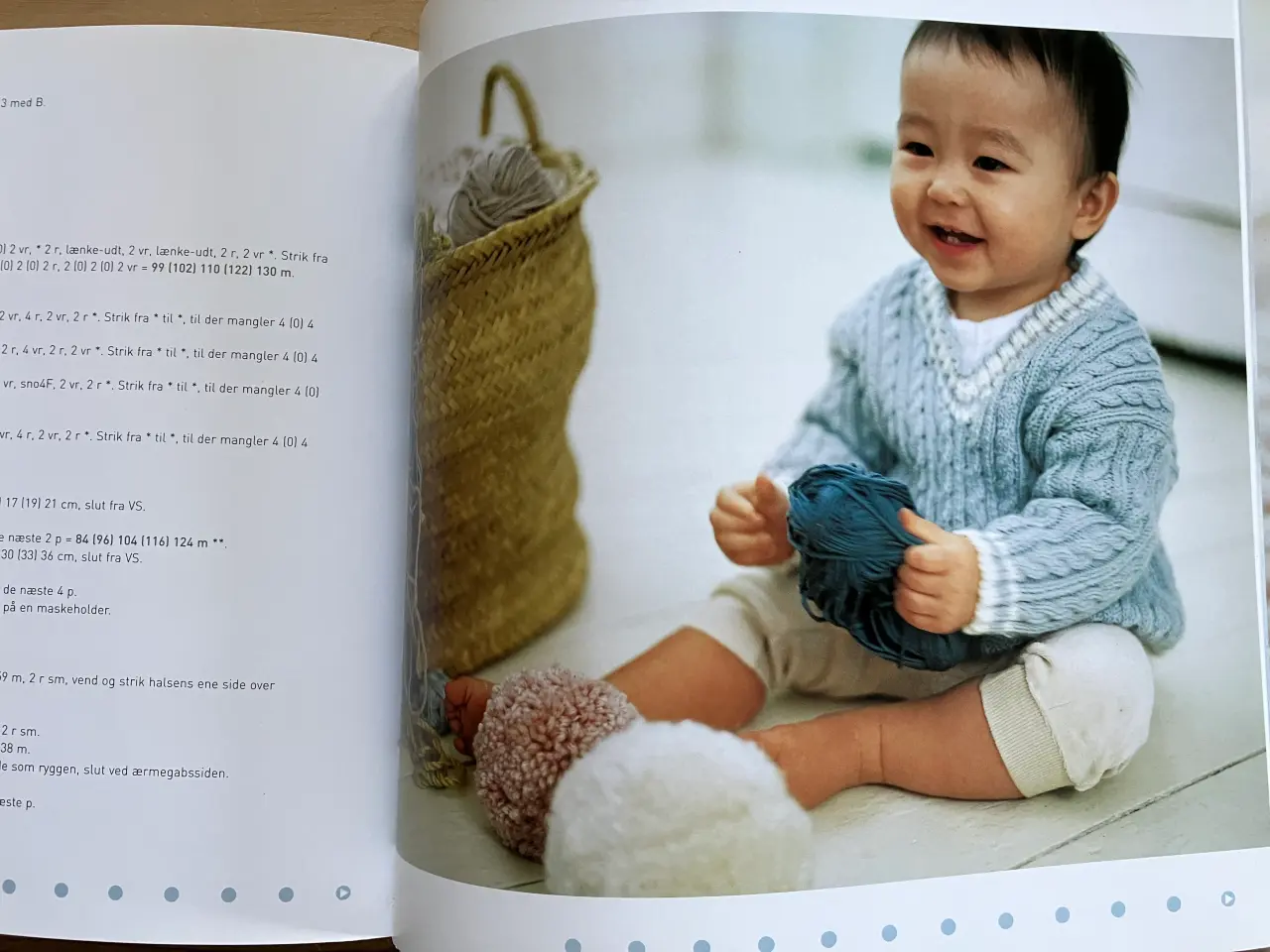 Billede 20 - Bogen Babystrik, af Debbie Bliss
