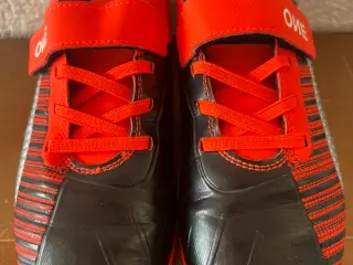 Indendørs Fodboldstøvler fra Puma. Str. 34.