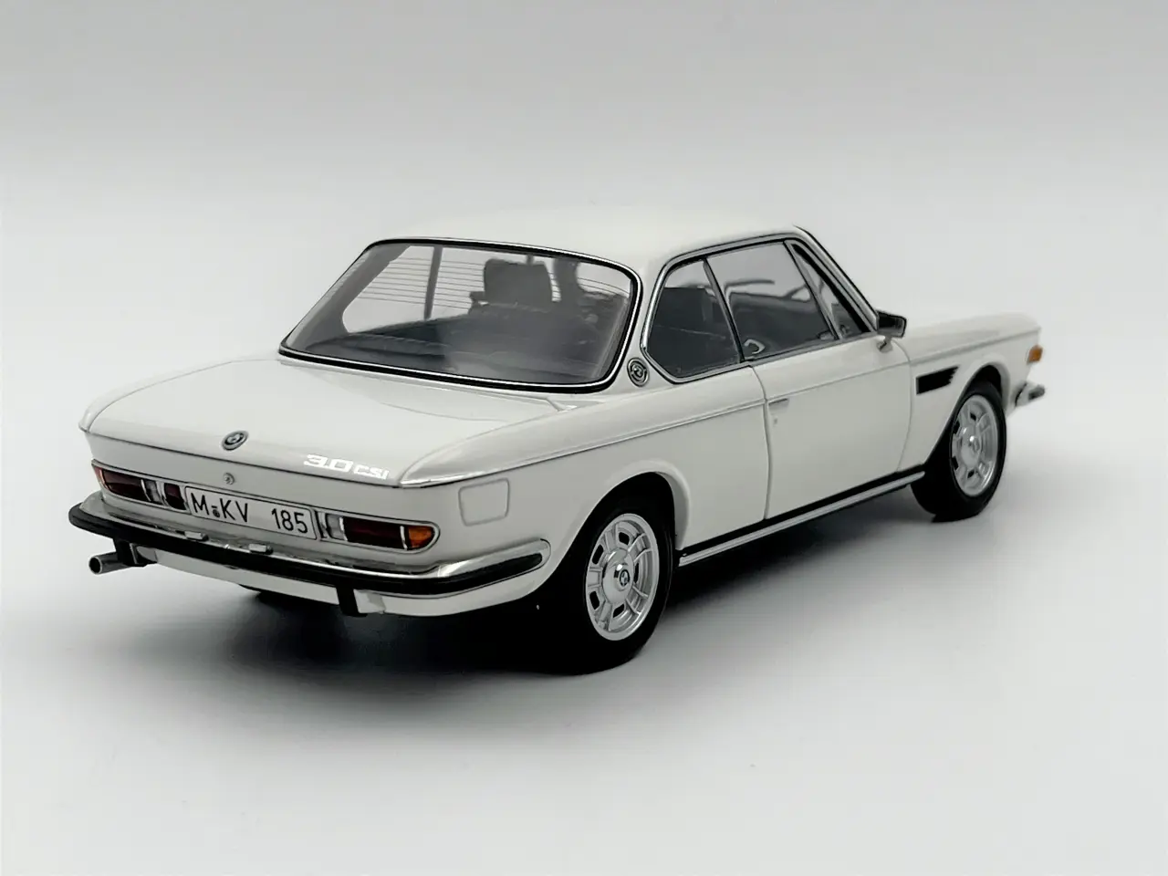 Billede 4 - 1971 BMW 3,0 CSi E9 - 1:18 Mega sjælden udbudt