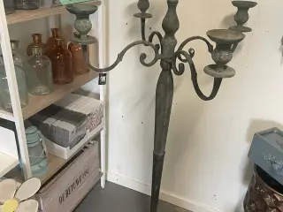 Ny gulvstage i råt look