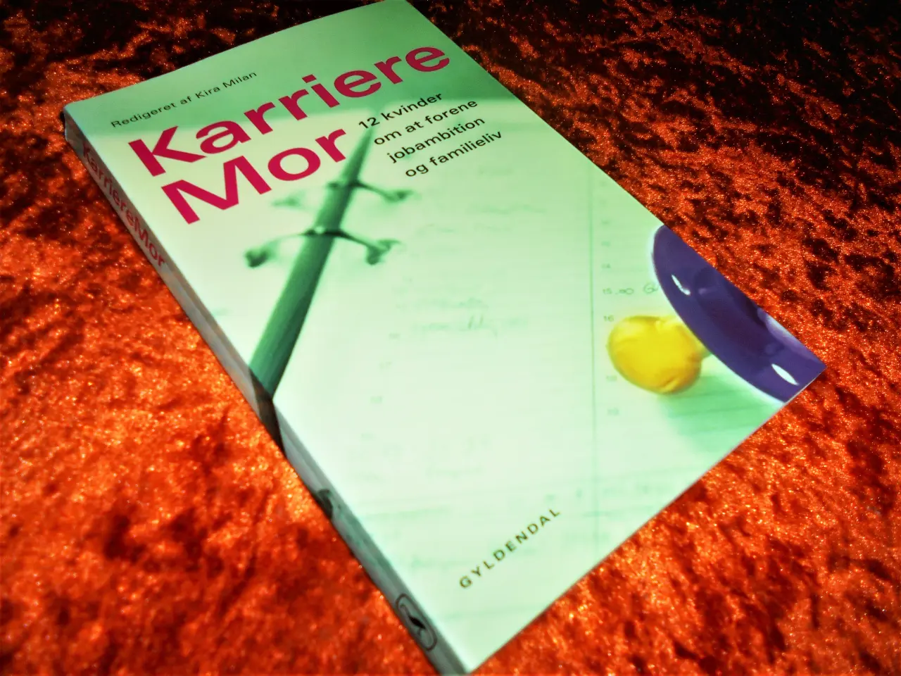 Billede 1 - Karrieremor, Kira Milan