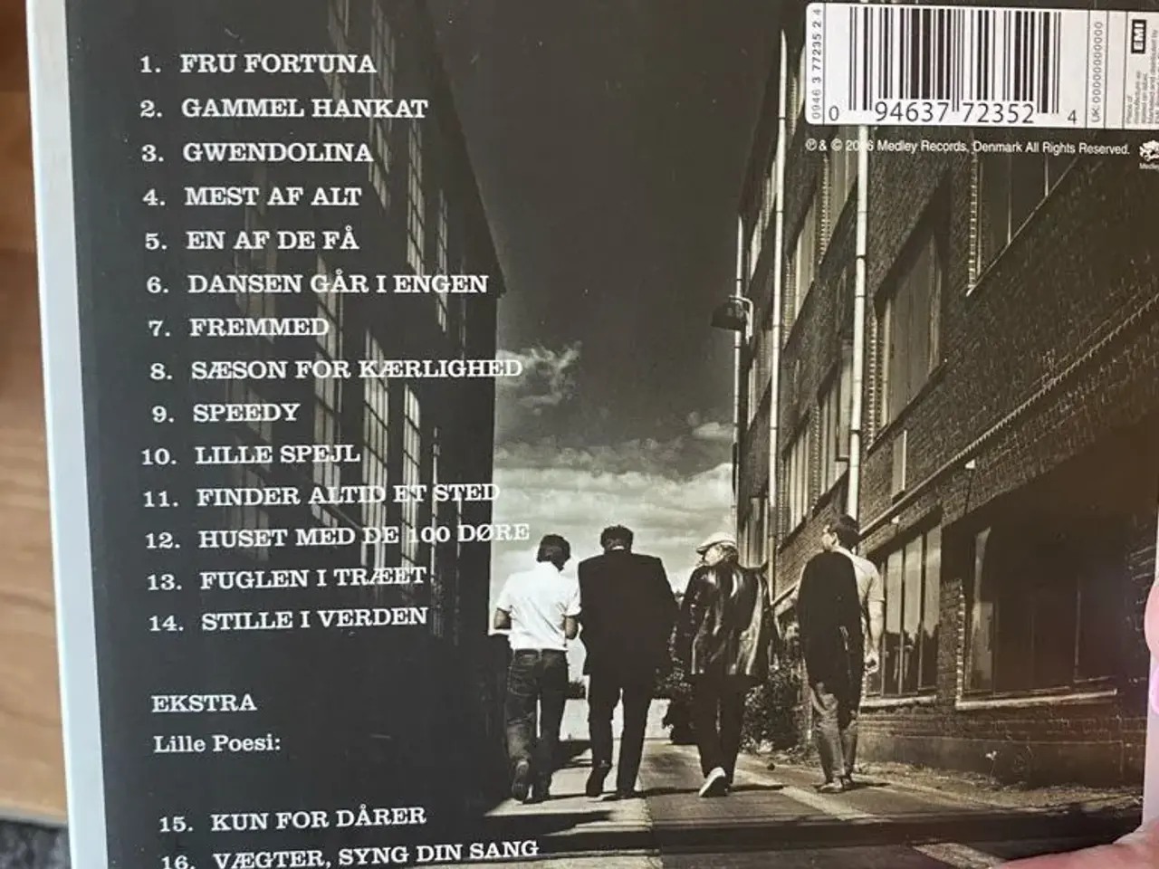 Billede 2 - Kim Larsen og kjukken gammel hankat
