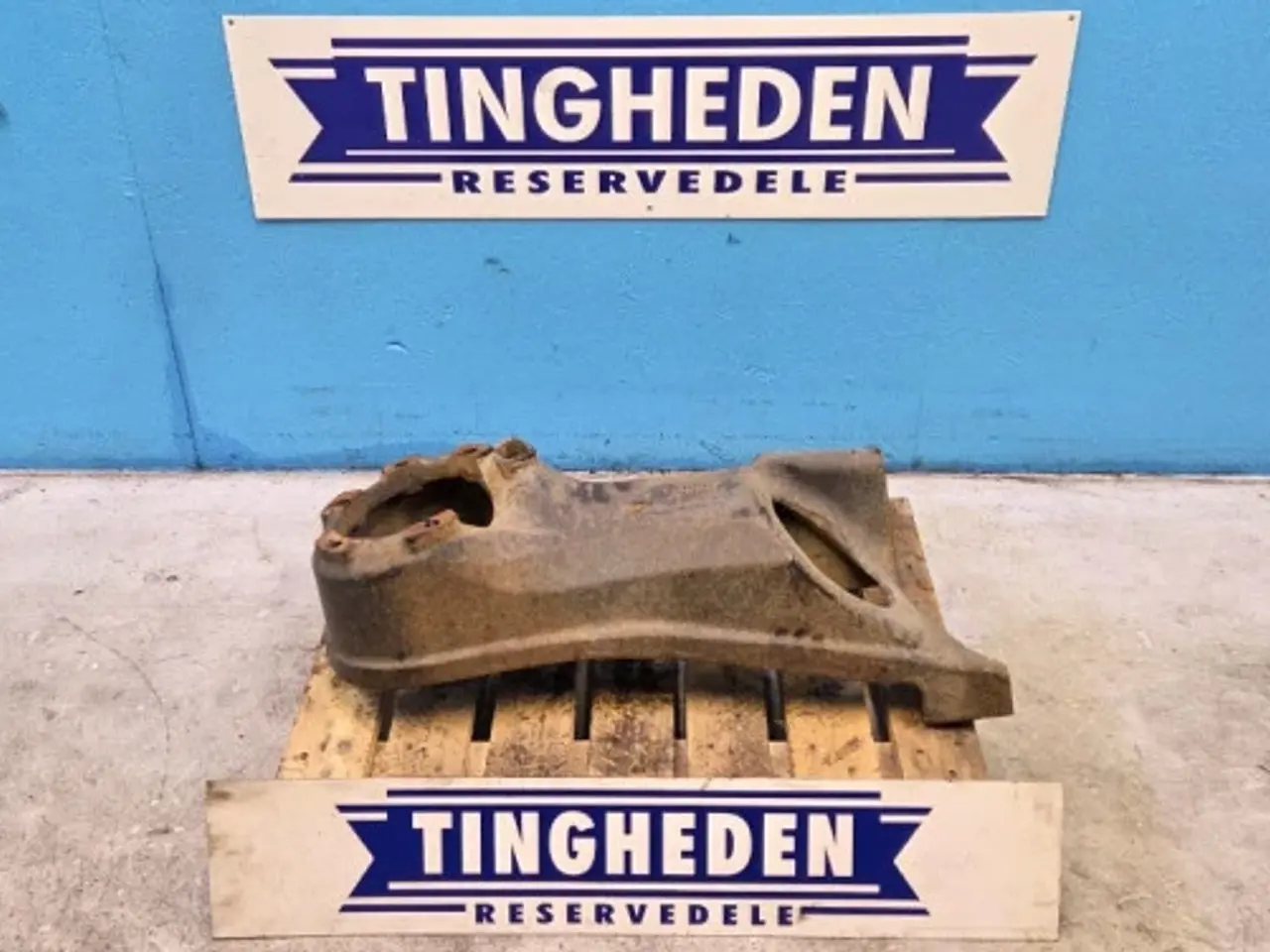Billede 1 - Massey Ferguson 7626 Udstødningsophæng 4351742M3