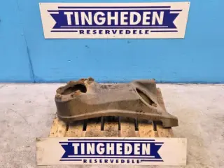 Massey Ferguson 7626 Udstødningsophæng 4351742M3