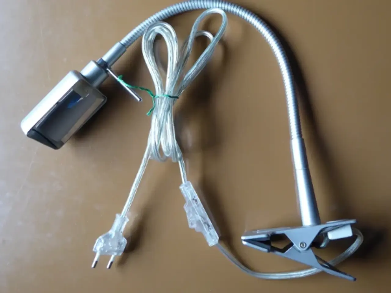 Billede 4 - Arbejds-hobby-reol-senge-klaver-lampe