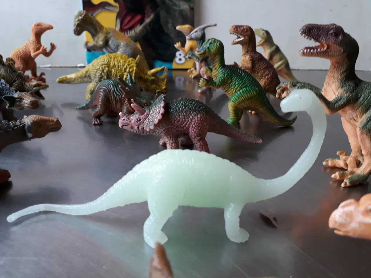 Billede 2 - 20 Dinosaurs og 1 Dinobog