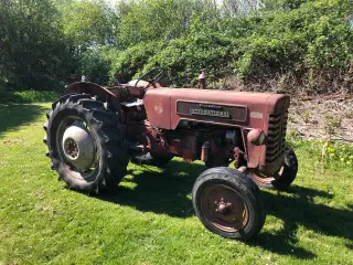 Mc Macormick IH B275 Benzin