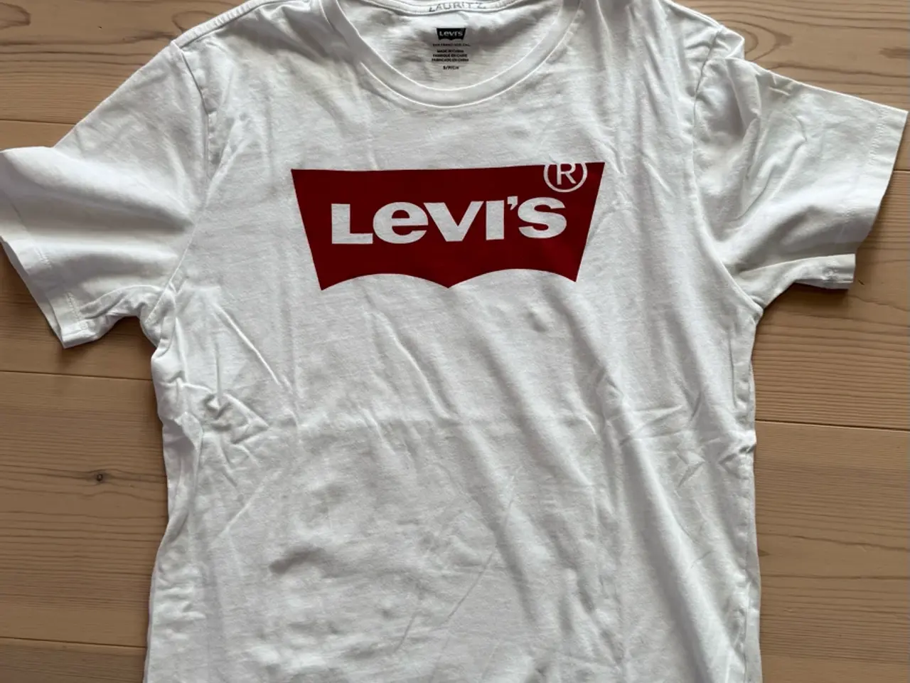 Billede 1 - Levi’s T-shirt str. S