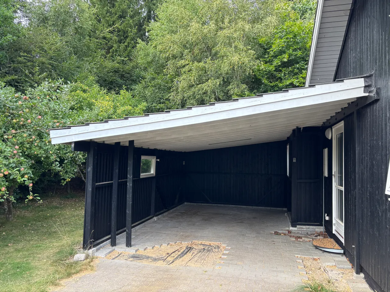 Billede 2 - Carport i træ med tag af beton tegl