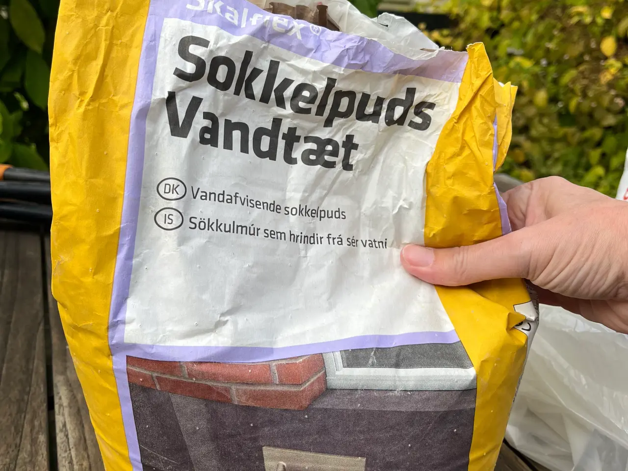 Billede 1 - Sokkel- og vægpuds