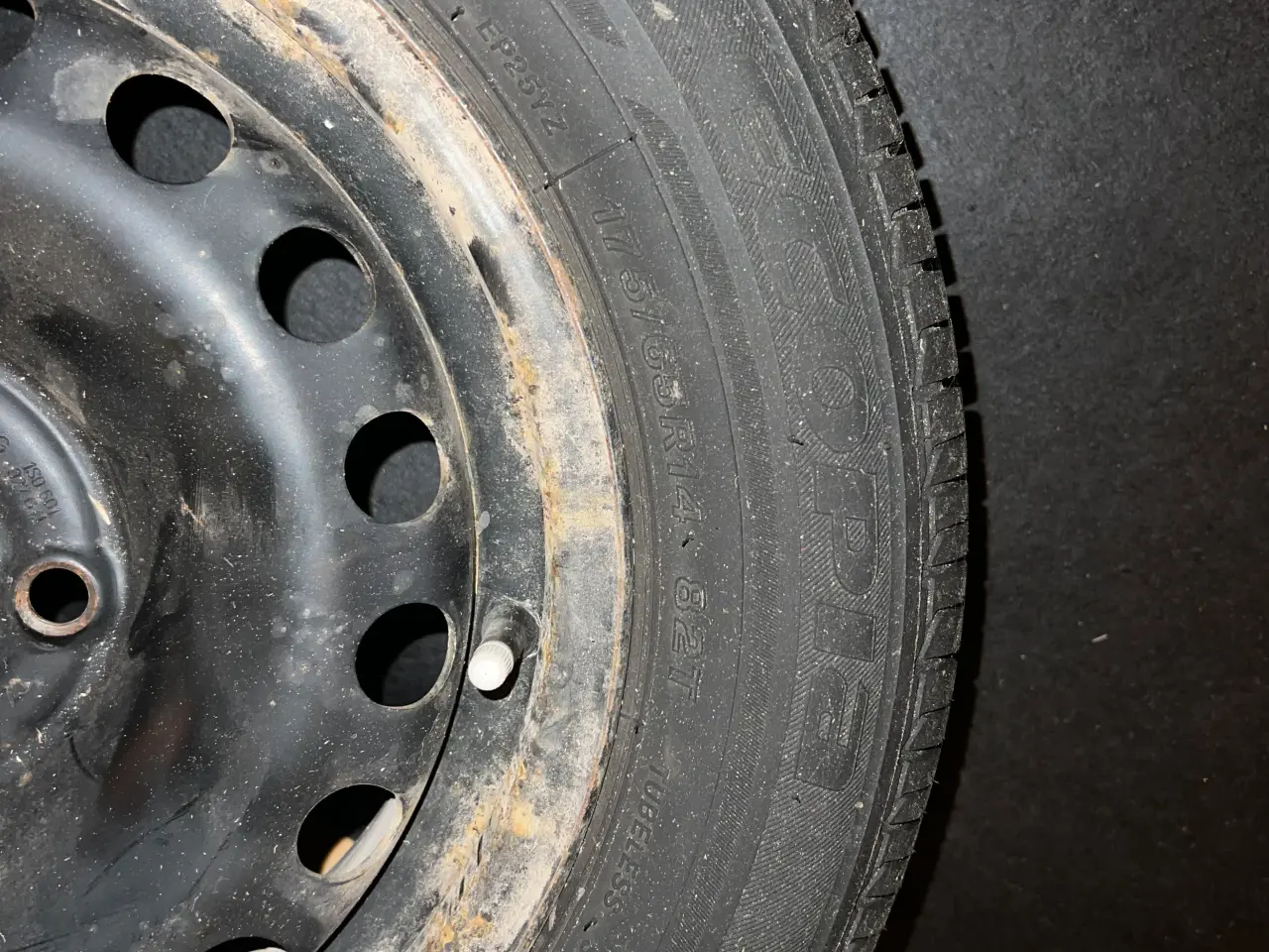 Billede 2 - Bridgestone sommerdæk til UP