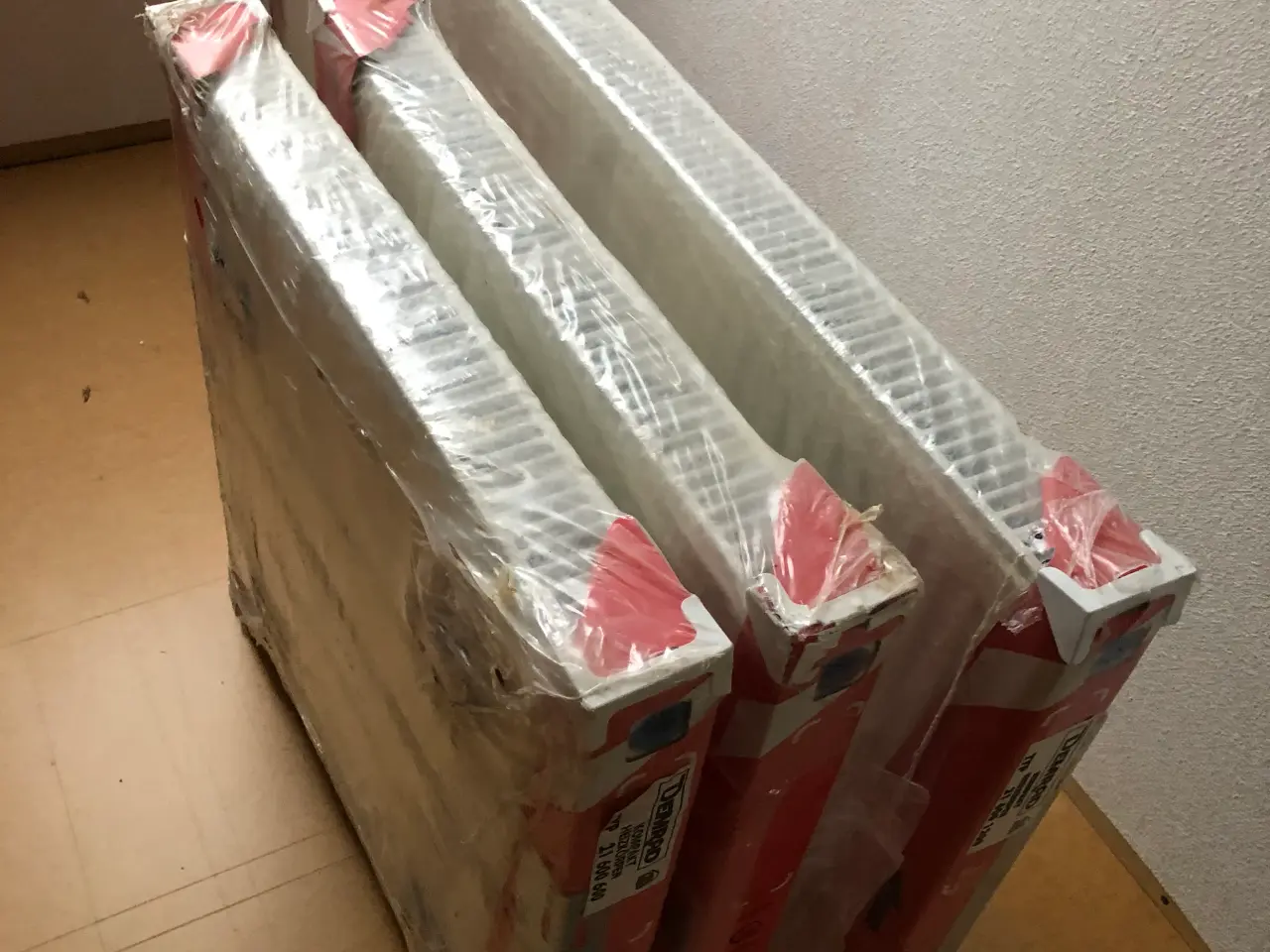 Billede 1 - Komplet varmeinstallation med 3 radiatore