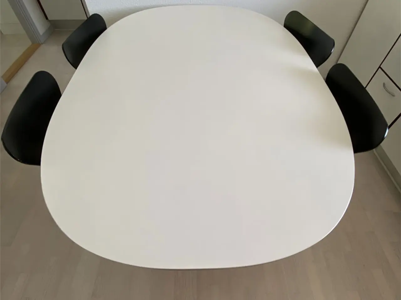 Billede 4 - Flot og yderst velholdt PH spisebord og 3107 