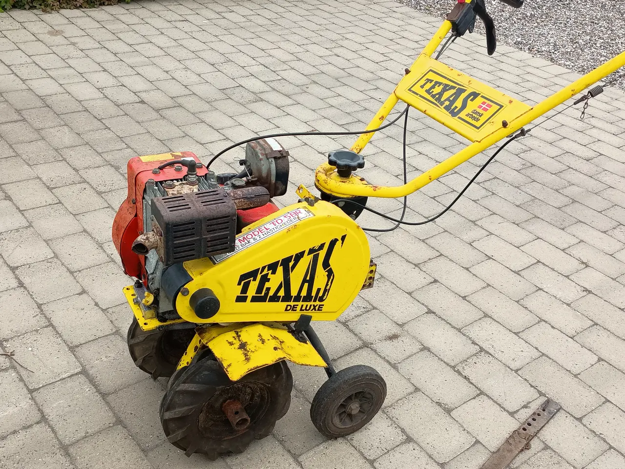 Billede 1 - Texas Fræser med en del tilbehør