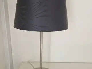 Georg Jensen Damask bordlampe med sort skærm