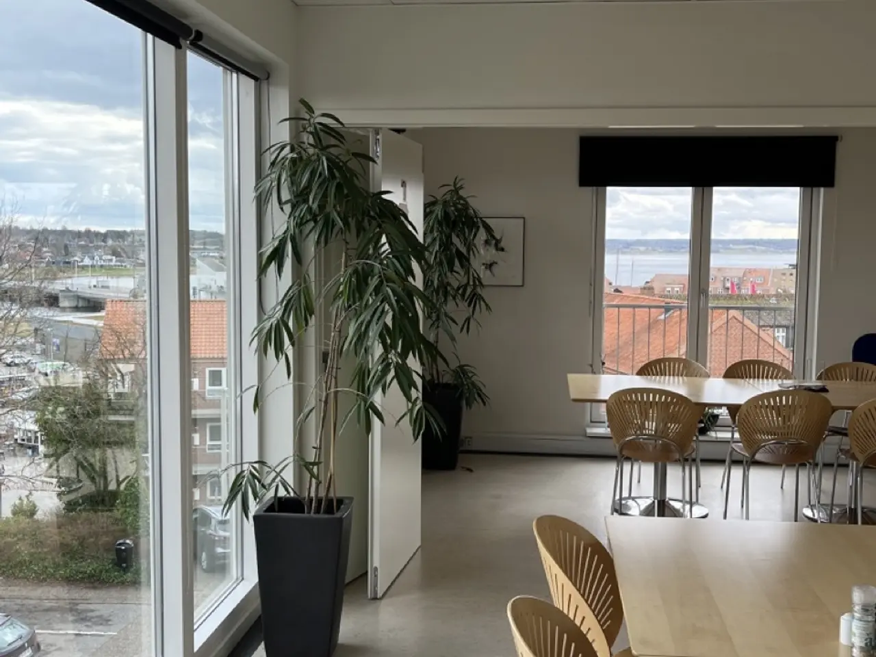 Billede 10 - Et kontorfællesskab med pladser fra 1800 / MDR