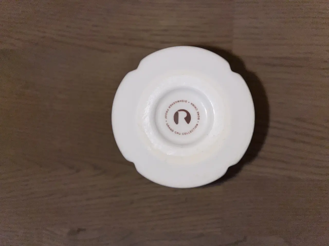 Billede 3 - Rosendahl krus i hvid porcelæn.