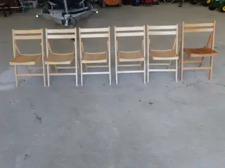 Klapstole i massiv bøgetræ.