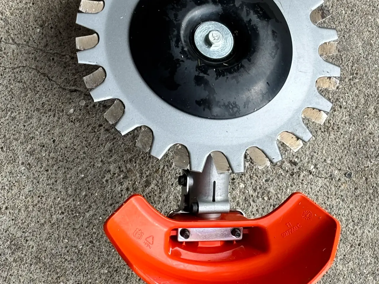 Billede 2 - Husqvarna Trimmer, buskrydder og grødeskærer