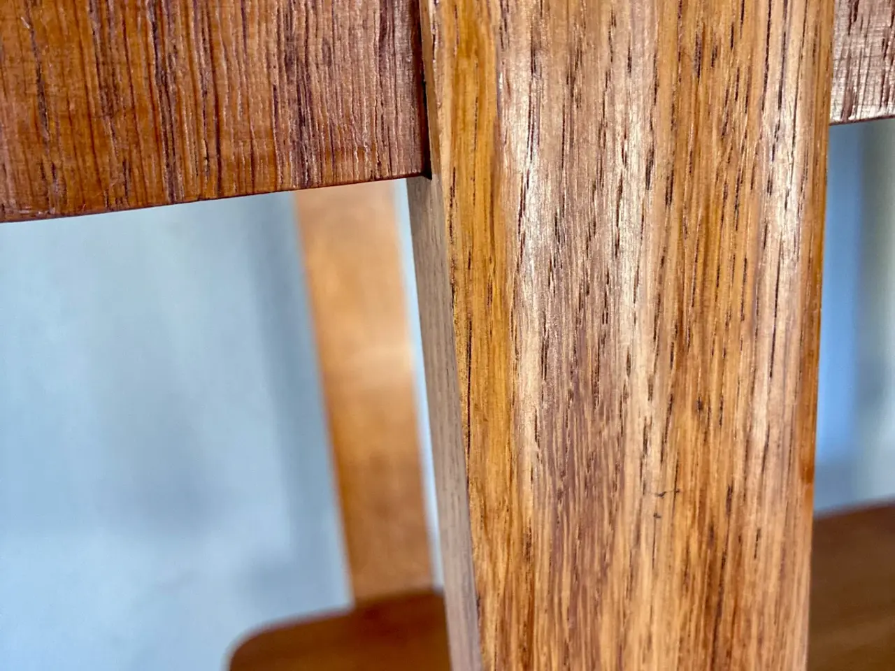 Billede 3 - Smukt Art Deco / retro sidebord i træ med hylde – 