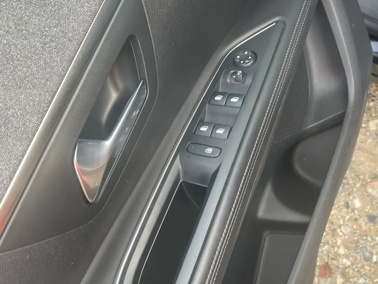Billede 9 - Stabil Peugeot 2008 fra november 2018