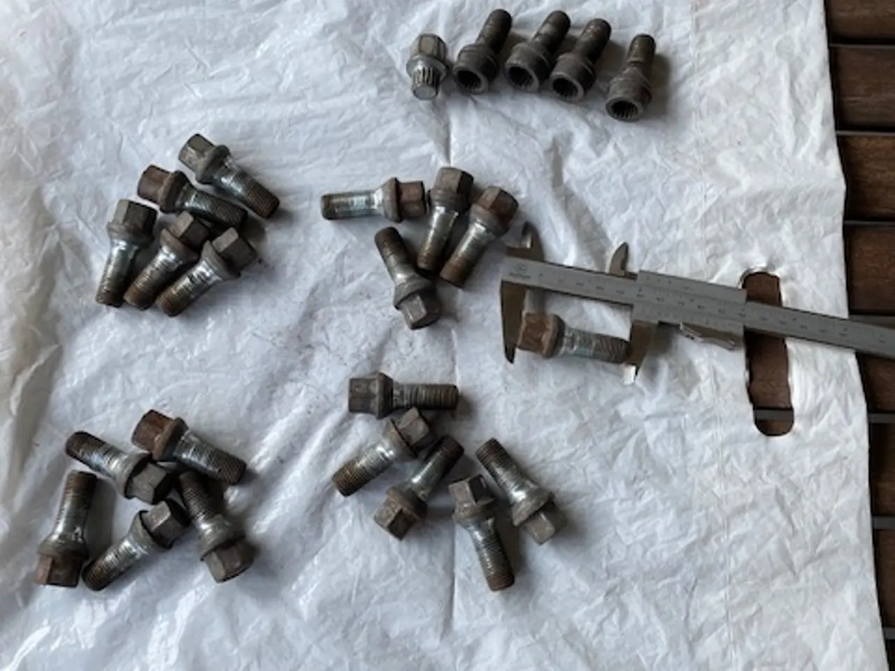 Billede 1 - VW/Audi/Seat/Skoda, lange hjulbolte