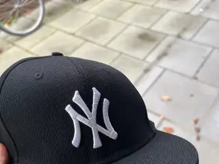 Forskellige caps til en billig pris