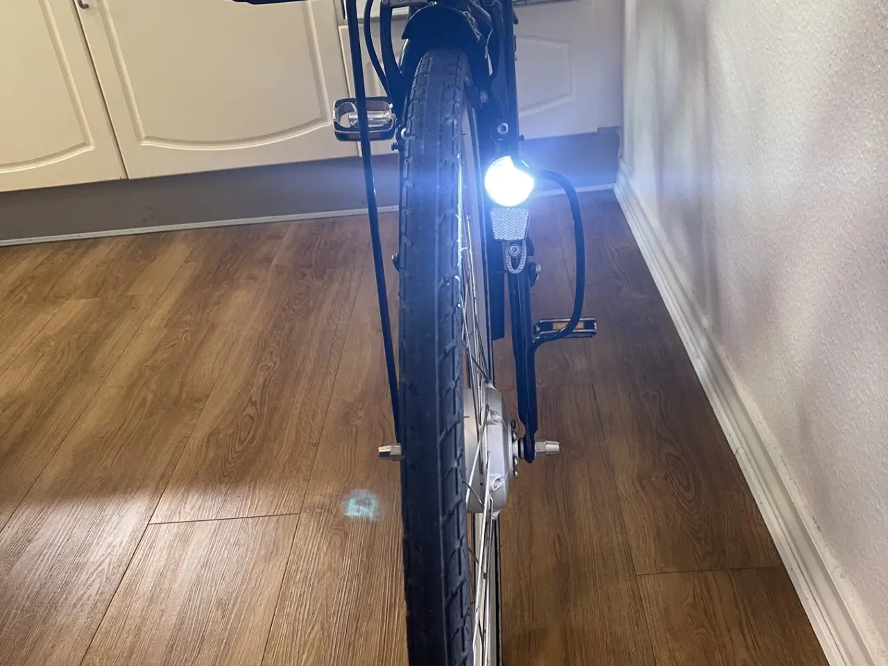 Billede 5 - flot x-zite dame elcykel 28" 7 gear.