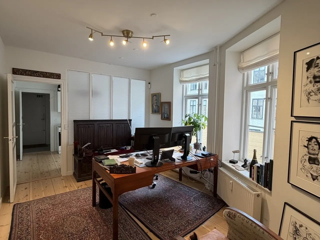 Billede 1 - Ledigt kontorlokale i smukt ejendom med mulighed for parkering