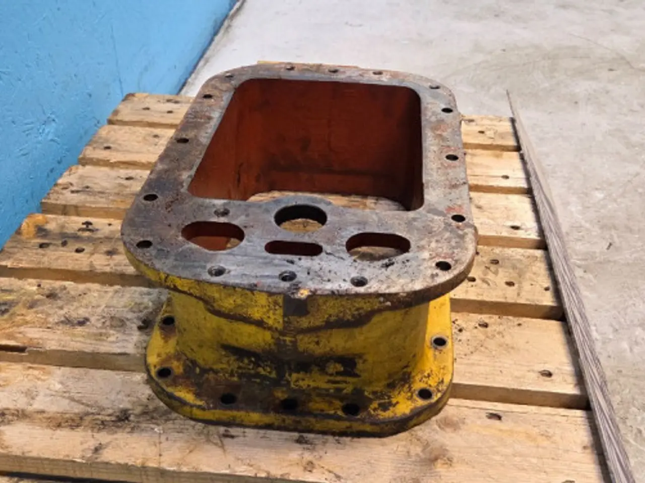 Billede 8 - Massey Ferguson 50HX Afstandstykke 1663273M2