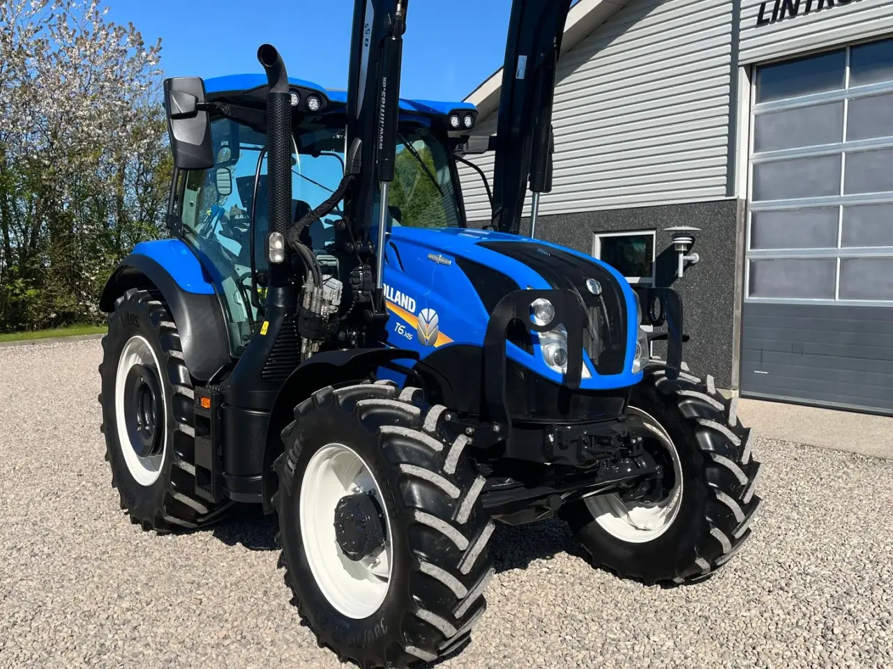 Billede 17 - New Holland T6.145 AC Med frontlæsser
