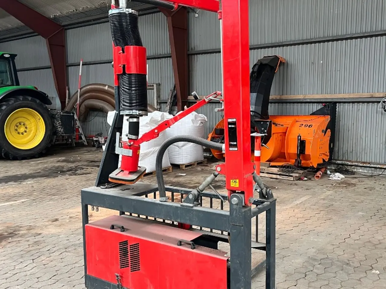 Billede 3 - AC Lift-Blazer 2000 fliseløft Med egen Honda benzinmotor.