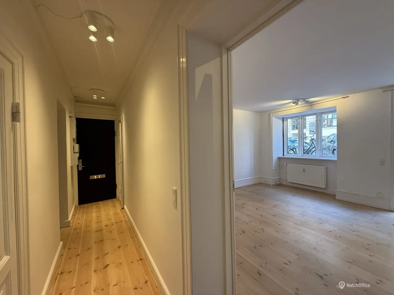 Billede 4 - Kontor på Willemoesgade 51. kl. tv.