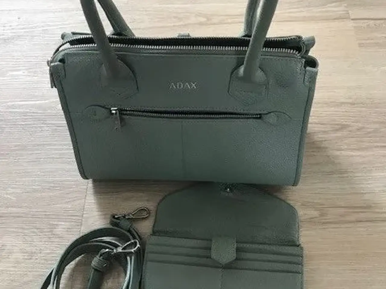 Billede 1 - Adax håndtaske med pung