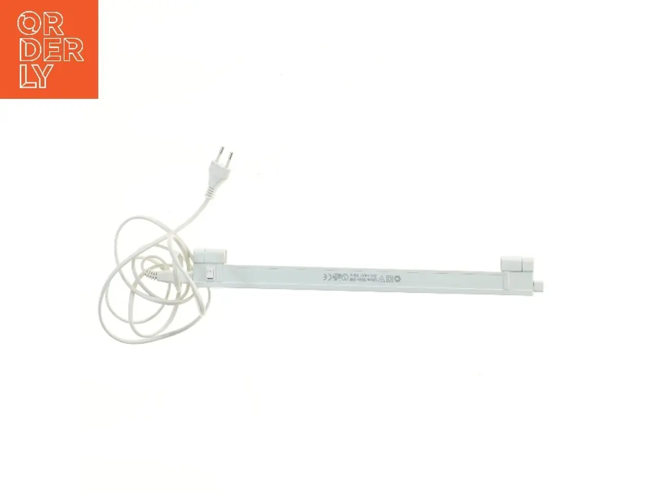 Billede 1 - Hvid LED lampe med ledning (str. 39x4,5 cm)