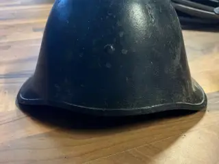 Hjelm