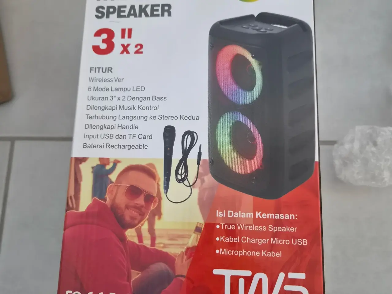 Billede 1 - Helt NY TWS Bluetooth-højtaler med RGB-lys og mikr
