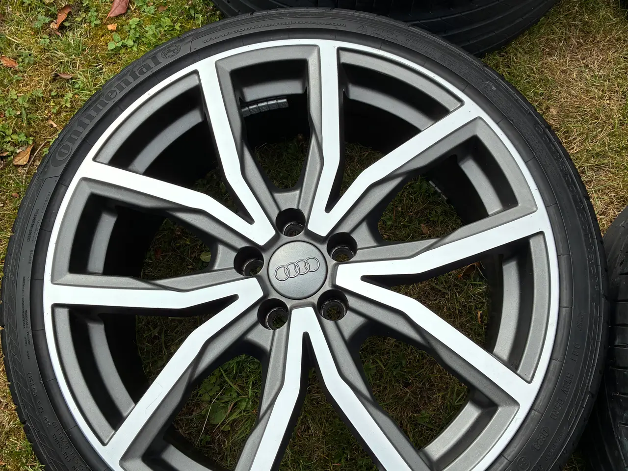 Billede 3 - Audi fælge med Continental dæk