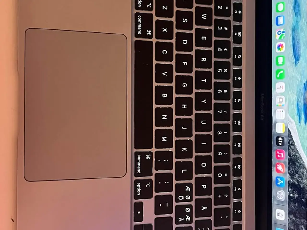 Billede 2 - Macbook Air M1 13,3" 2020 Space Grey