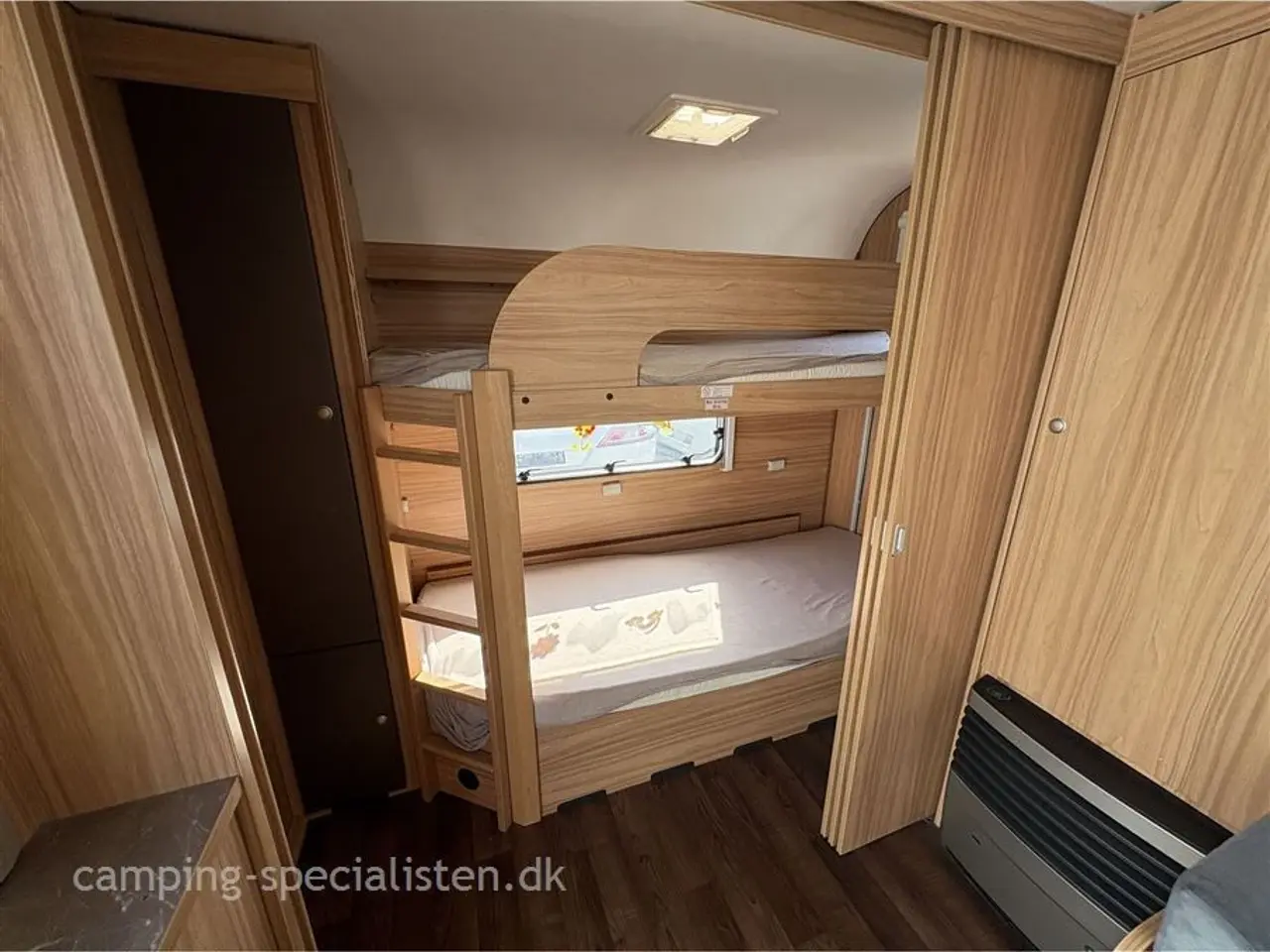 Billede 4 - 2015 - Hymer Eriba Exciting 560 FAMILIE   Pæn og velholdt familievogn - Hymer Eriba Exciting 560 fra 2015 - Kan nu opleves hos Camping-Specialisten i Silkeborg