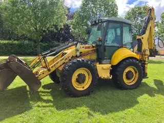 Rendegraver New Holland LB115