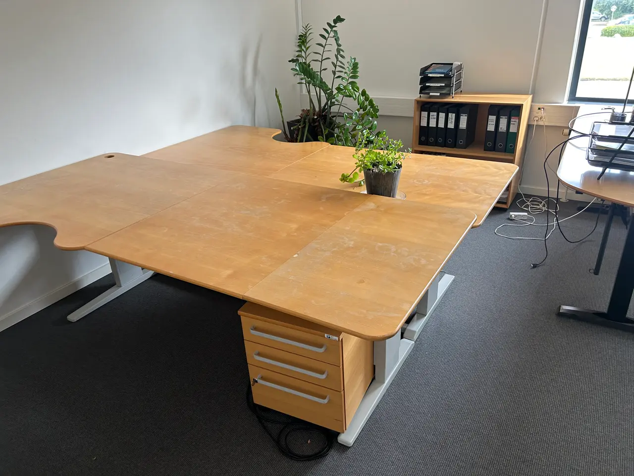 Billede 1 - Kontormøbler