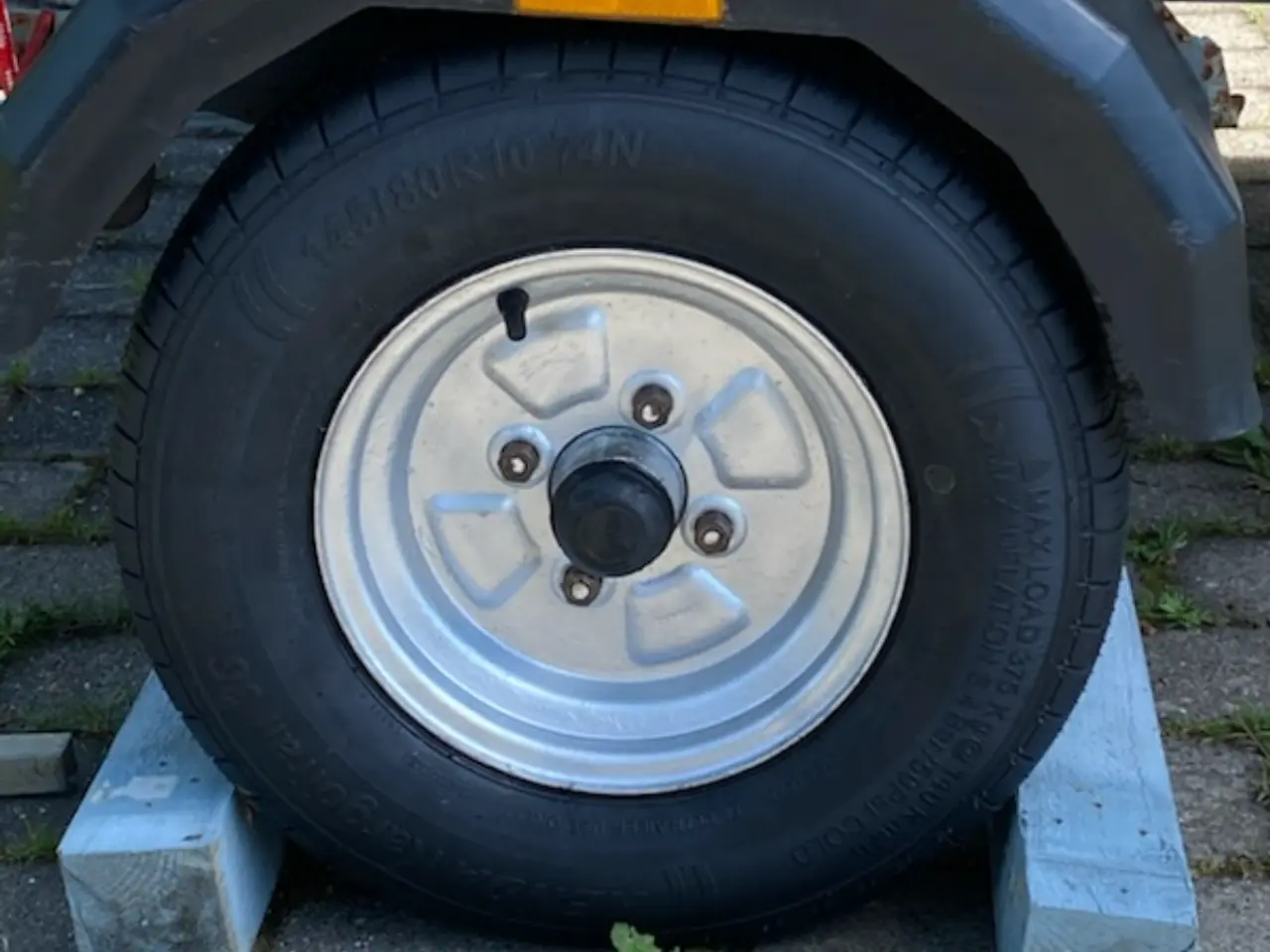 Billede 4 - Meget velholdt jolle med motor