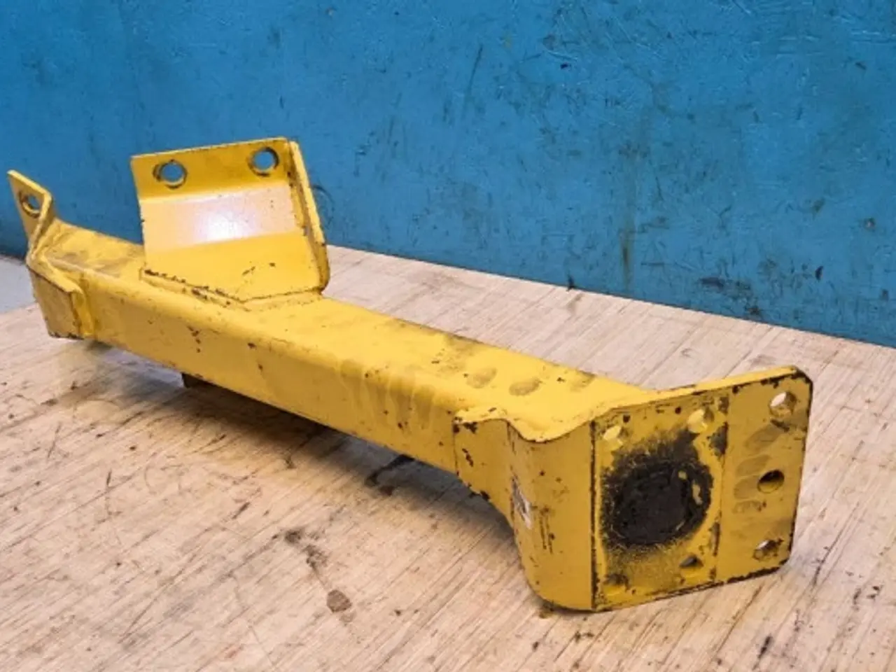 Billede 7 - New Holland TF78 Trækbeslag 84002996