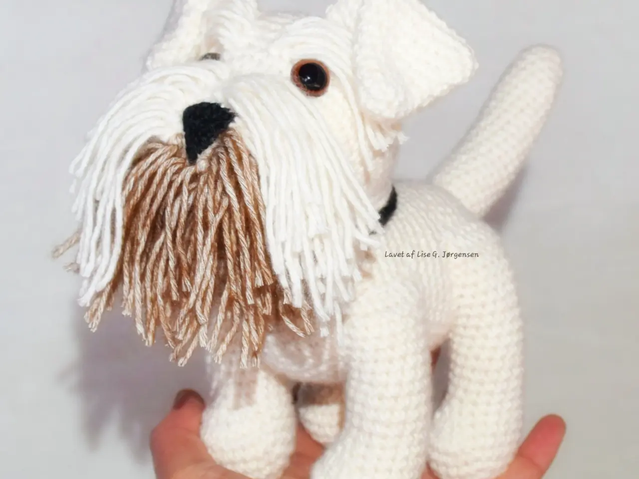 Billede 4 - Hæklet dværgschnauzer, 18x22 cm