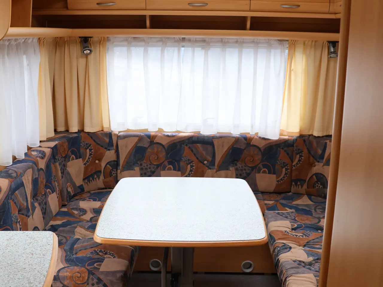 Billede 11 - Nysynet Dethleffs campingvogn årg 2000 model EG2