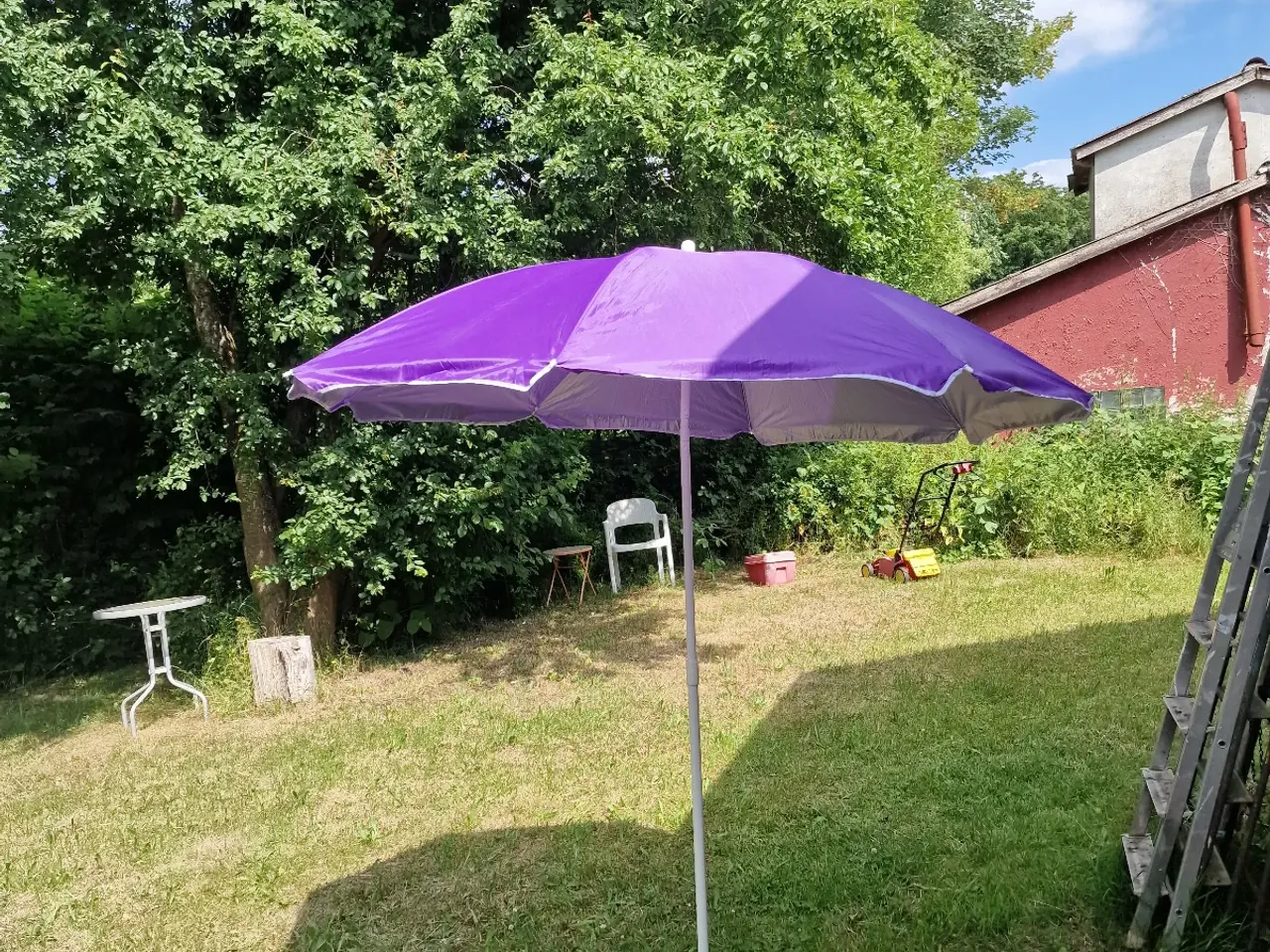 Billede 1 - Parasol med knæk